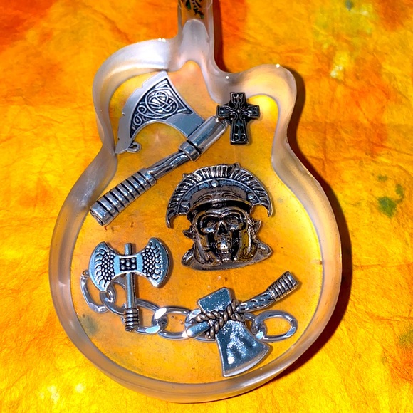 Pirate Skull Head Guitar with Axes - Picture 2 of 8